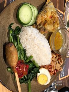 51205057_556379564880136_2677040793335627776_n