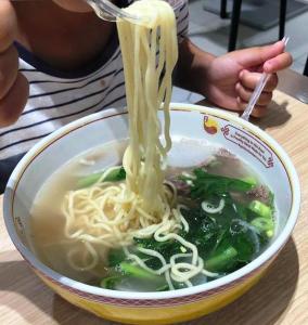 53570968_342265579727752_152703963026685952_n